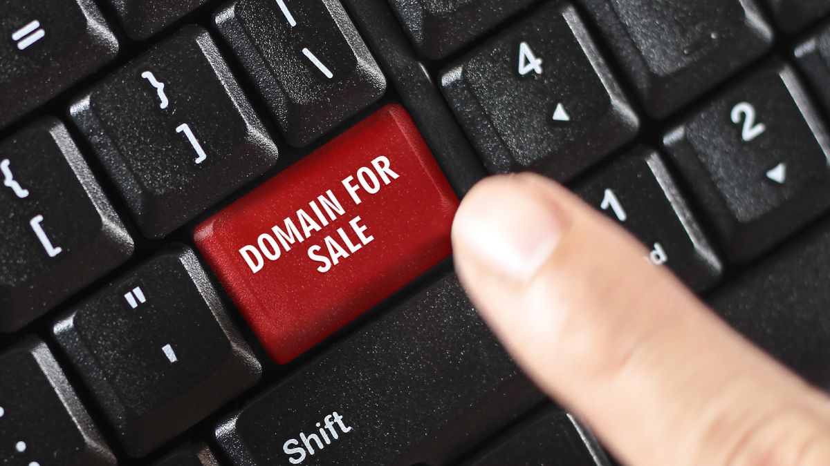 The most expensive domain name in history isn’t doing too well with site traffic