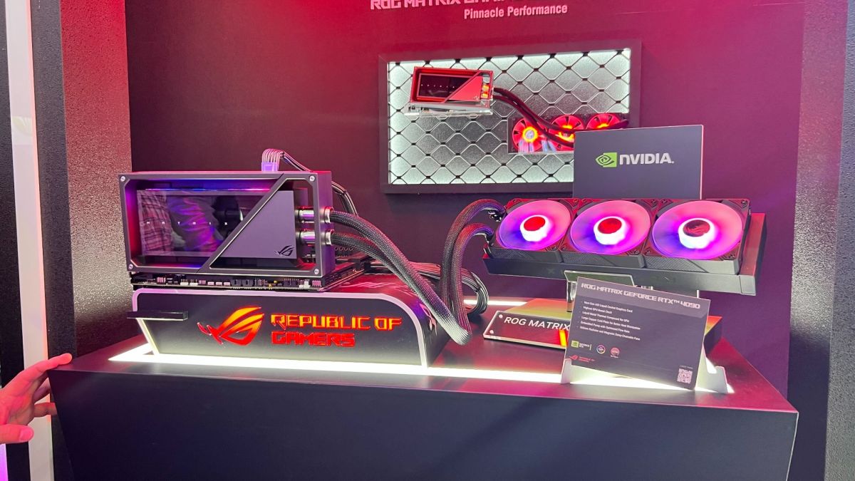 Asus reveals a gorgeous new liquid-cooled GPU, and I’m excited