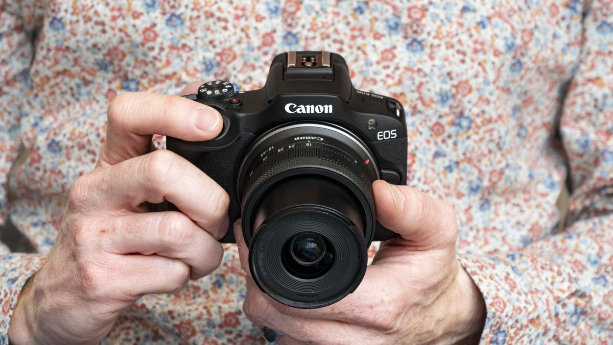 The new Canon EOS R100 is all out of touch with beginners