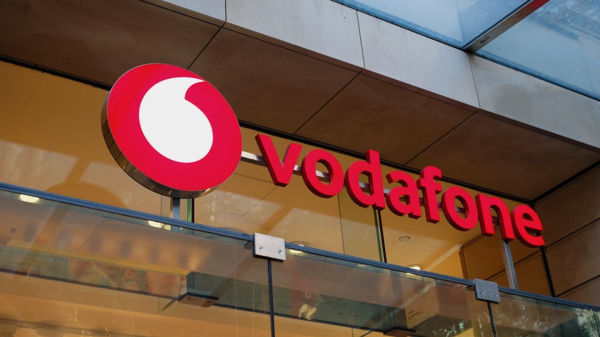 Vodafone to slash 11,000 jobs as CEO says company simply didn’t do well enough